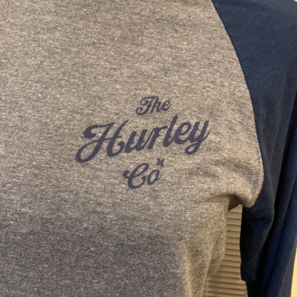Hurley baseball shirt - Picture 2 of 3